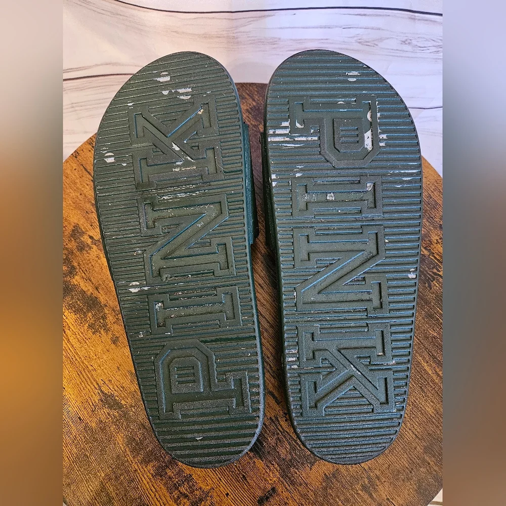 Victoria’s Secret PINK Olive Green Logo Slides Sandals - Picture 5 of 7